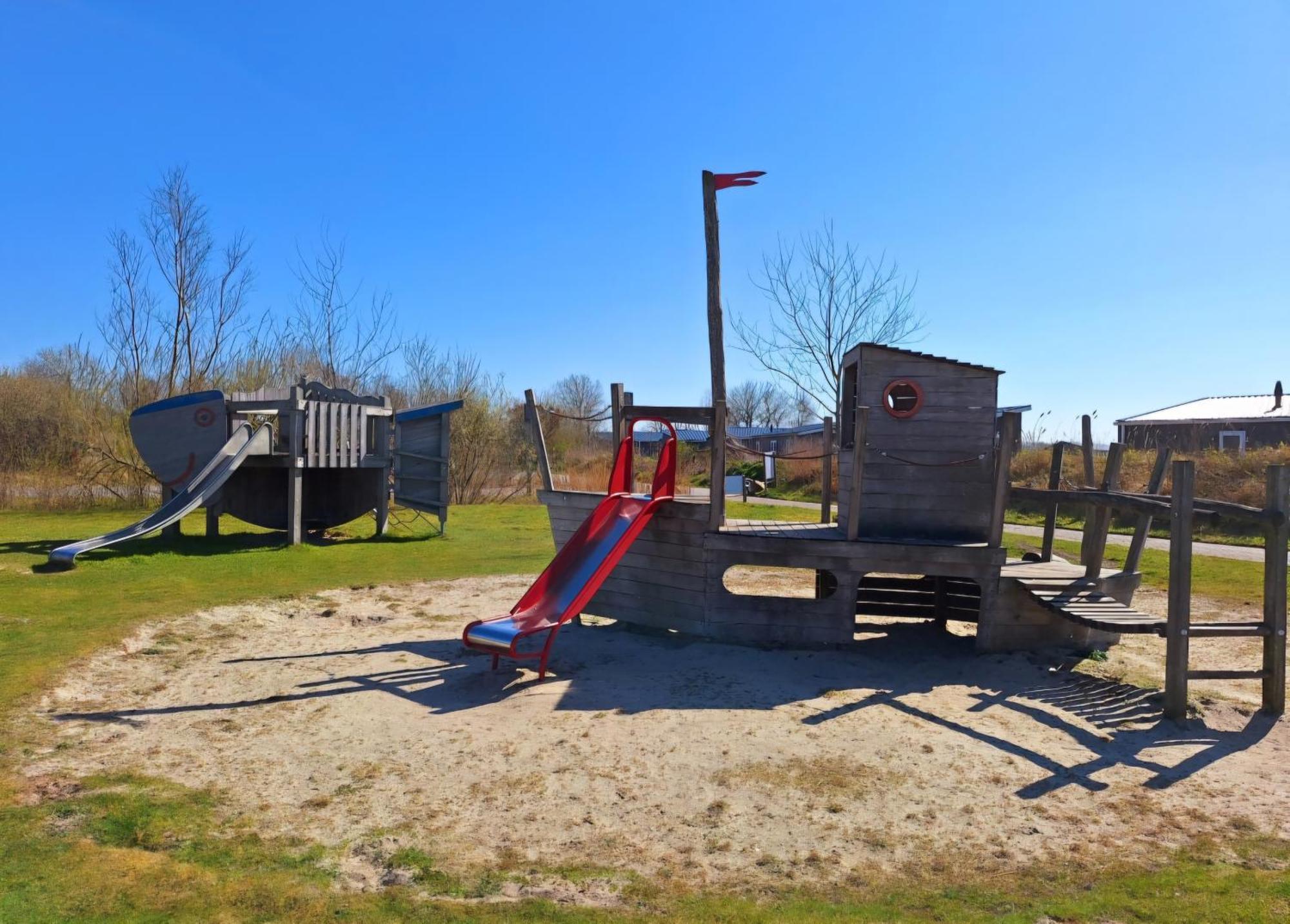Enjoy Natur, See Und Meer Chalet Lauwersoog- 1-6 Pers- 3 Schlafzimmer, 2 Badezimmer- Fruehes Einchecken Ab 14 Uhr Exterior photo